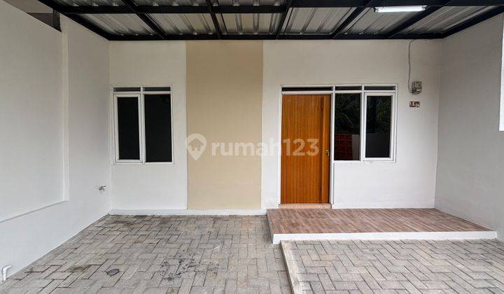 Rumah Cantik Dekat Stasiun Depok Bogor 2