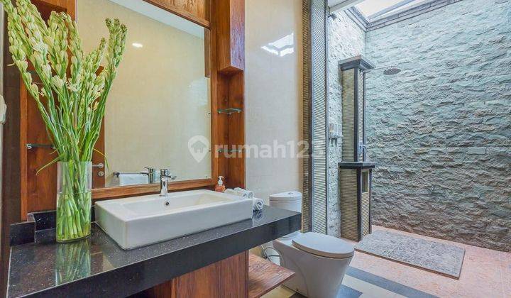 Modern Tropis Luxury Villa Tibubeneng Berawa Canggu Bali 2