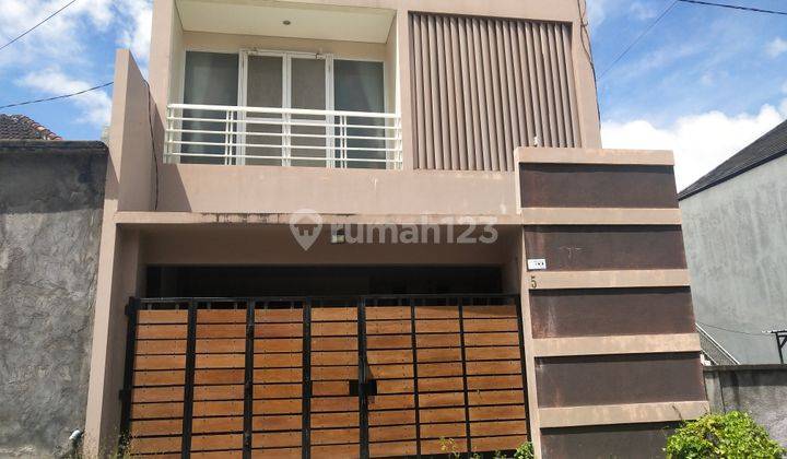 Rumah Modern Minimalis Mudutaki Kerobokan 1