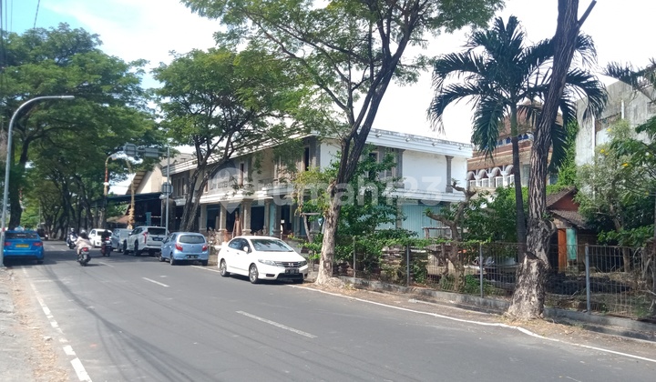 Ruko showroom Raya kuta  4