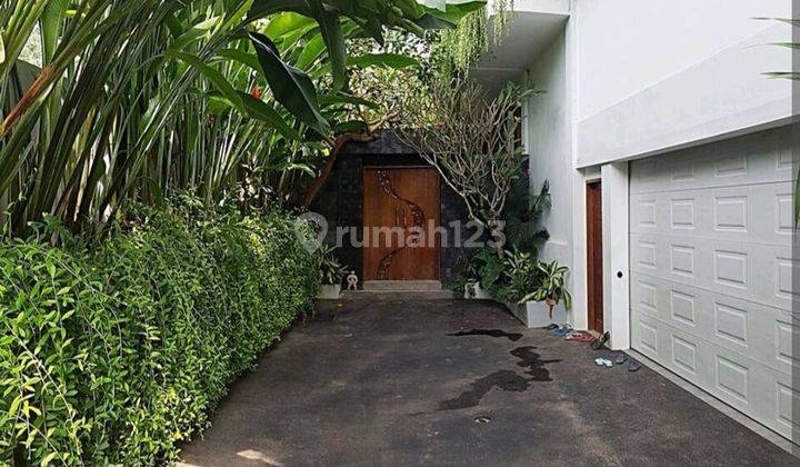 Tropical house pecatu 2