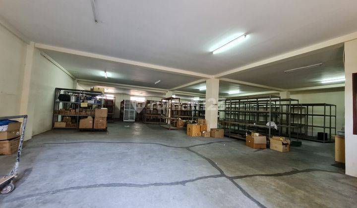 Gedung kantor Gudang Showroom Bypass Tuban Kuta Bali 6