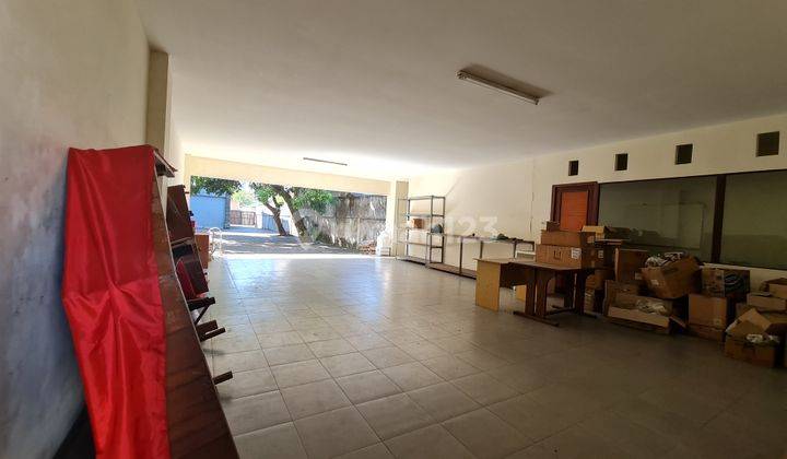 Gedung kantor Gudang Showroom Bypass Tuban Kuta Bali 10