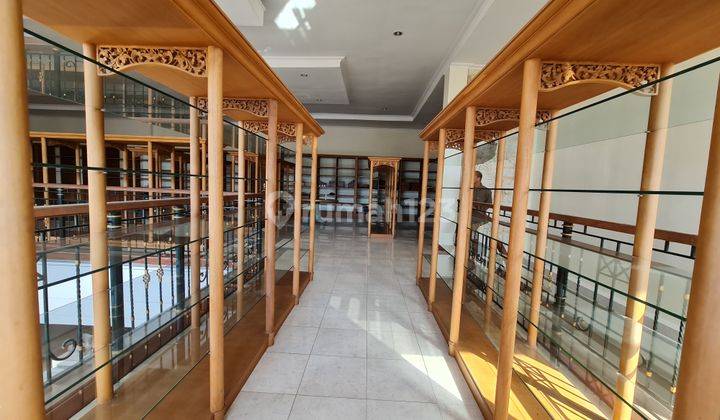 Gedung kantor Gudang Showroom Bypass Tuban Kuta Bali 12