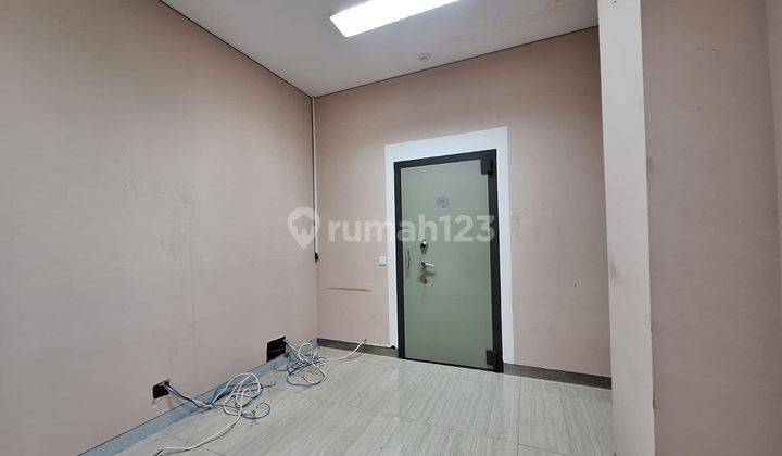 Gedung Ex Bank Raya Puputan Denpasar Renon 2