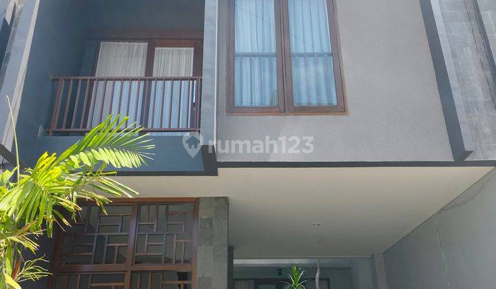 Villa Cantik Baru Modern Tropis Goa Gong Jimbaran Bali 1