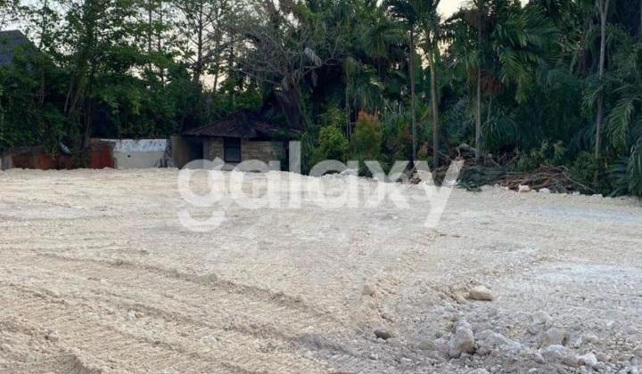 TANAH STRATEGIS DI PETITENGET SEMINYAK BADUNG, BALI
