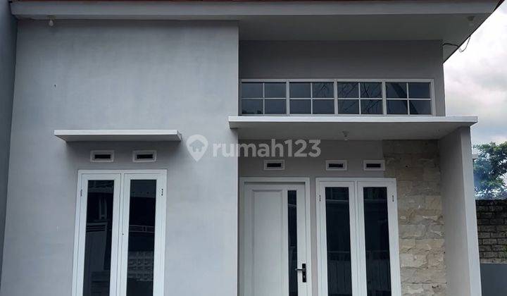 Rumah Baru Cantik Kembiritan Genteng Banyuwangi Jatim 1