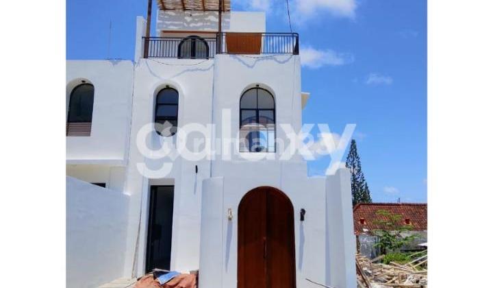 Villa Infinity Corner 2 Lantai di Taman Mumbul Benoa Badung, Bali