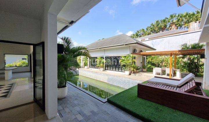 Villa Luas Strategis Umalas Kerobokan Bali 2