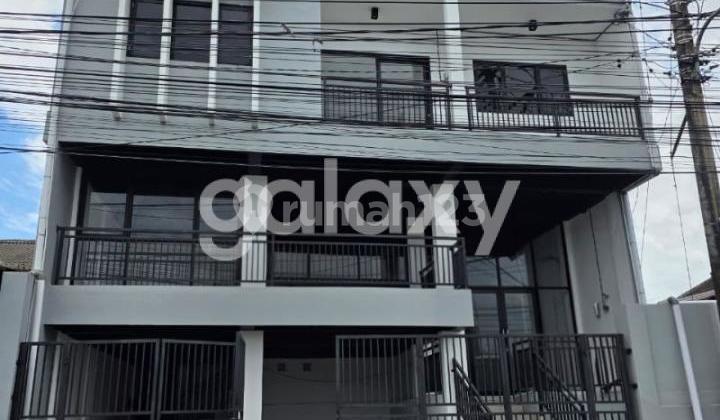 EMPTY 3-STORY SHOPHOUSE AT GUNUNG TANGKUBAN PERAHU, DENPASAR, BALI