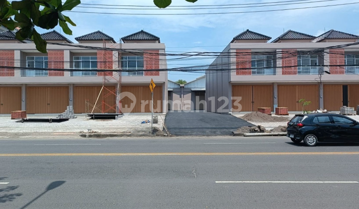 New Shop-House, Strategically Located in the Business Center of North Mahendradatta, Denpasar, Bali New Shop-House, Strategically Located in the Business Center of North Mahendradatta, Denpasar, Bali