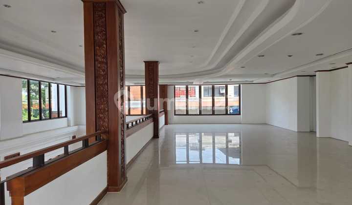 Gedung Strategis Pb Sudirman Denpasar Bali
