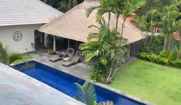 Beautiful Luxury Tropical Modern Villa Pengembak Sanur Bali 1