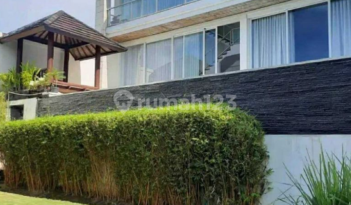 Modern Villa in Ungasan with 4 Bedrooms