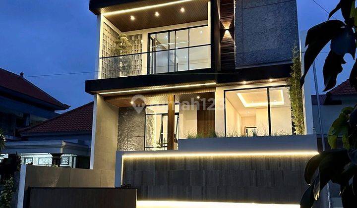 Rumah Cantik Strategis Luxury Gatot Subroto Barat Padangsambian Denpasar Bali 1