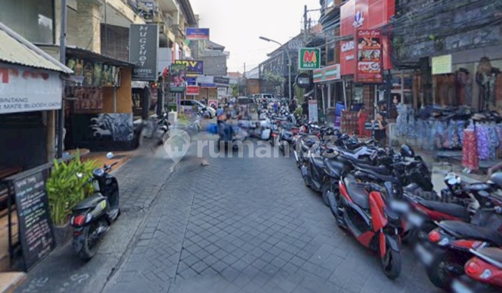 Strategic 3-Story Shop House in North Padma, Seminyak, Kuta, Bali 2
