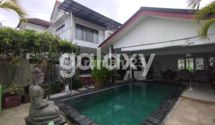 Two-Story Beautiful Villa at Beranda Garden Mumbul Benoa Badung, Bali
