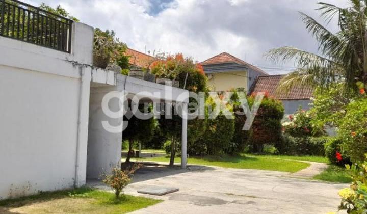 RUMAH TENGAH KOTA DI KEBAK SARI GUNUNG SOPUTAN DENPASAR, BALI 2