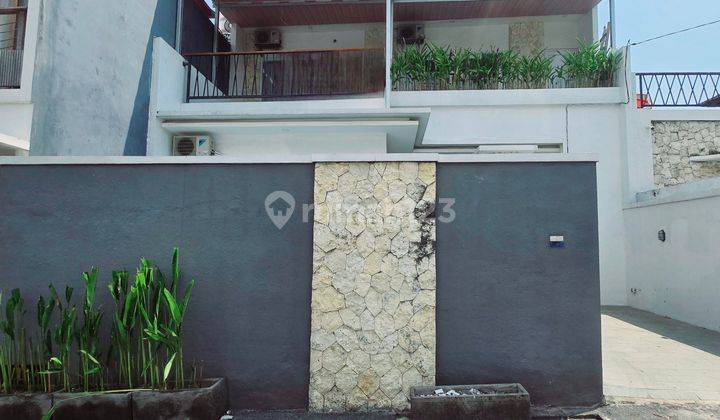 Villa Tropis Modern Veteran Tumbak Bayuh Buduk Canggu Bali 1