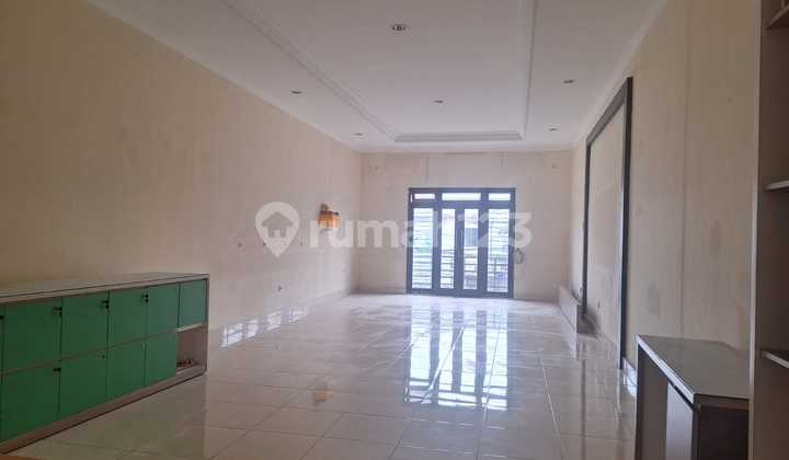 Strategic Shop House in Renon, Denpasar, Bali 2