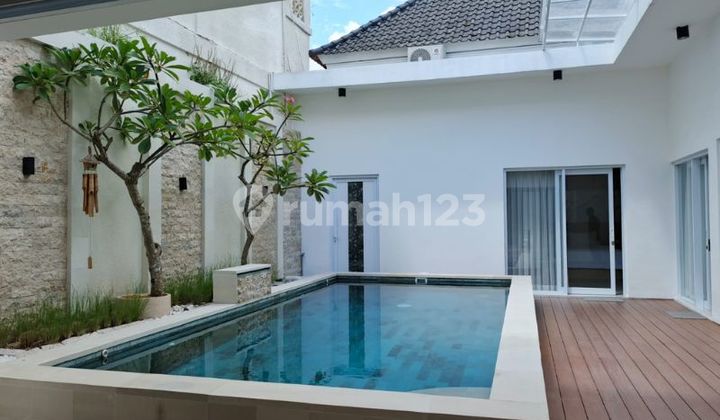 Beautiful Modern Tropical Villa in Kertapetasikan Sanur Bali