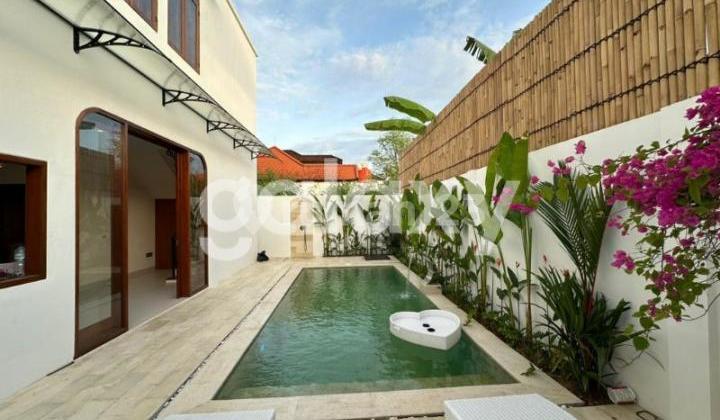 Villa Bagus 2 Lantai di Calista Taman Baruna Sari Jimbaran Badung, Bali