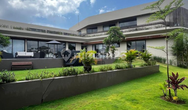 Stunning Rice Field View Villa in Kaba Kaba, Tabanan