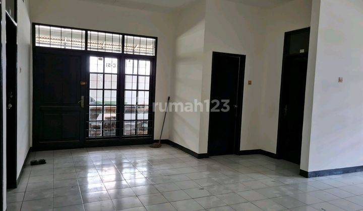Huk Taman kopo Indah I Rumah di Taman Kopo Indah SHM Bagus Selatan 2