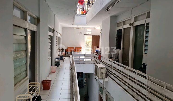 ******** Rumah Sakit. 