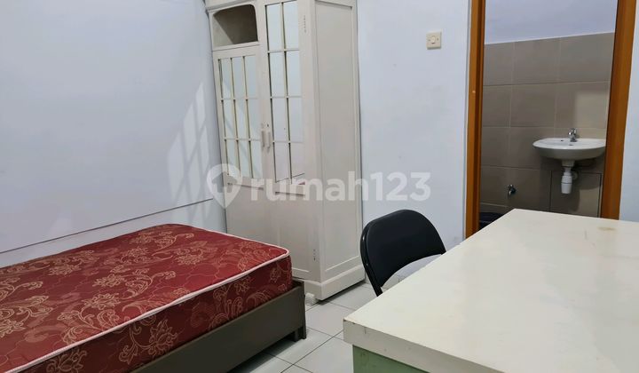 ******** Rumah Sakit. 