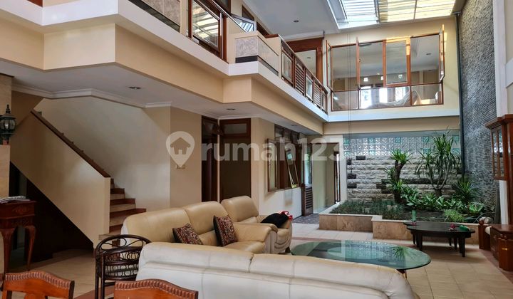 Comfortable and Quiet House in Budisari 2