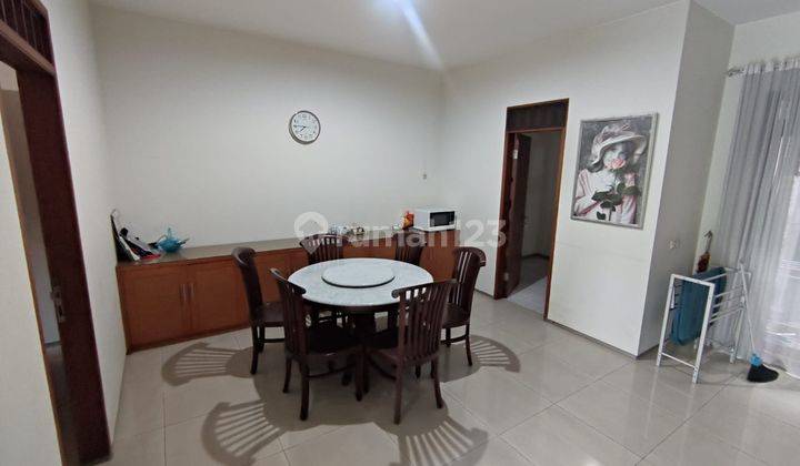 Di Jual Rumah 2 Lantai Kondisi Bagus Semi Furnished SHM di Teras Hijau , Bogor 2