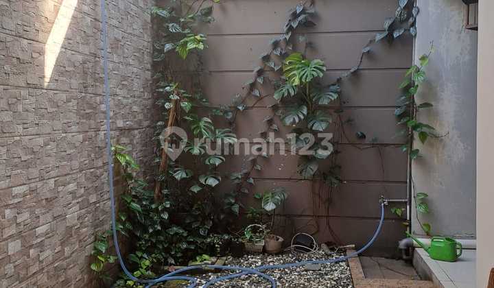 Di Jual Rumah Bagus 2 Lantai Semi Furnished Di Royal Tajur Bogor 8