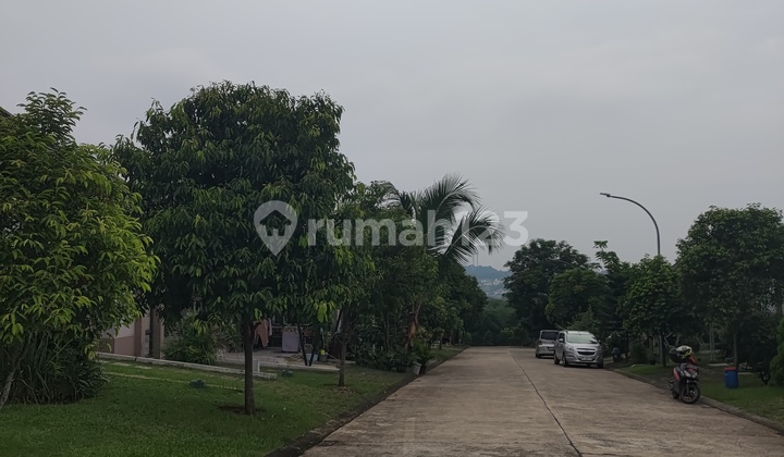 For Sale Freehold Title House 197m² Land in Cluster The Wind Sentul City 2