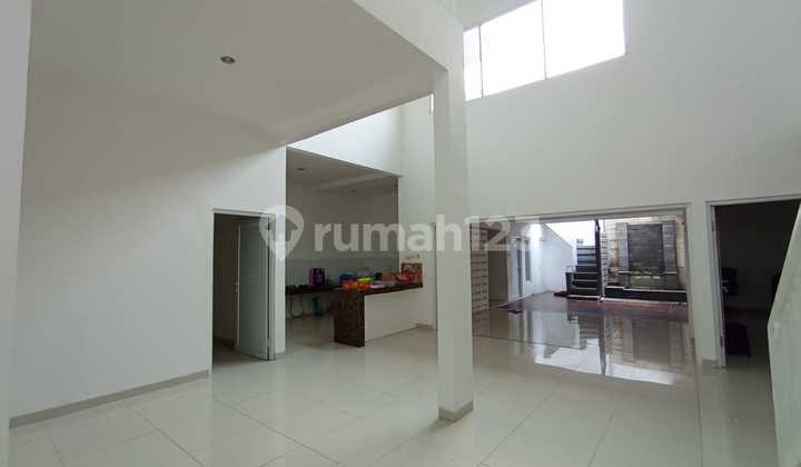 For Sale Rumah cantik SHM LT 300m² LB 400m² di Baranangsiang Indah Bogor , lokasi strategis dekat Tol  2