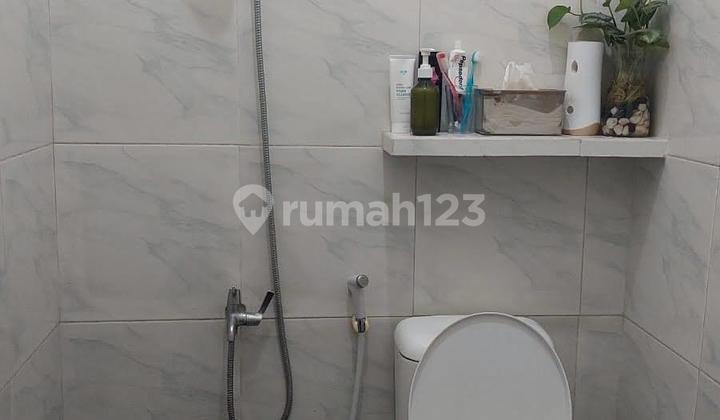 For Sale Beautiful House Ready to Occupy SHM Land Area 105M² Building Area 175M² in Taman Victoria Sentul Bogor, Strategic Location 2