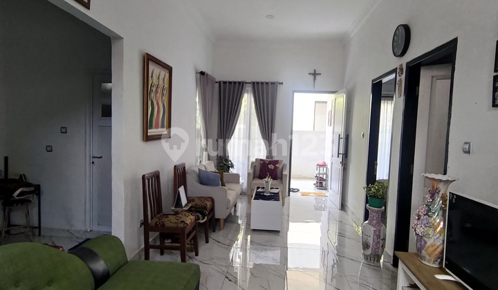 For Sale Beautiful House SHM Land Area 108m² Building Area 90m² in Ciparigi Indah North Bogor, Strategic Location 2