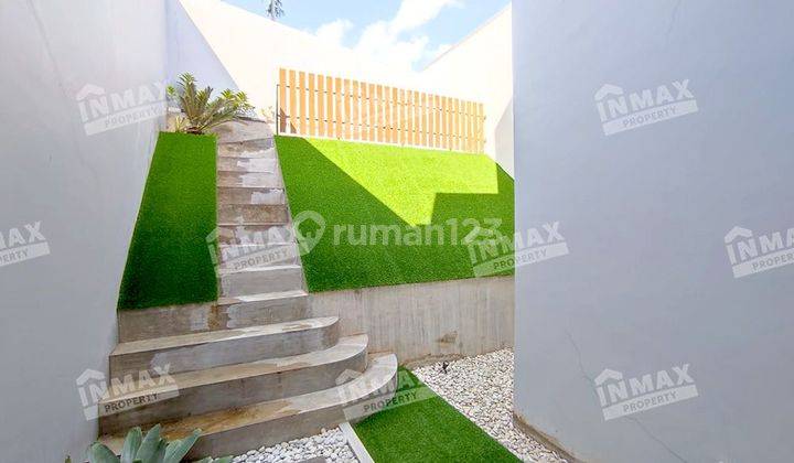 Rumah 2 Lantai Modern Minimalis Villa Puncak Tidar Malang 2