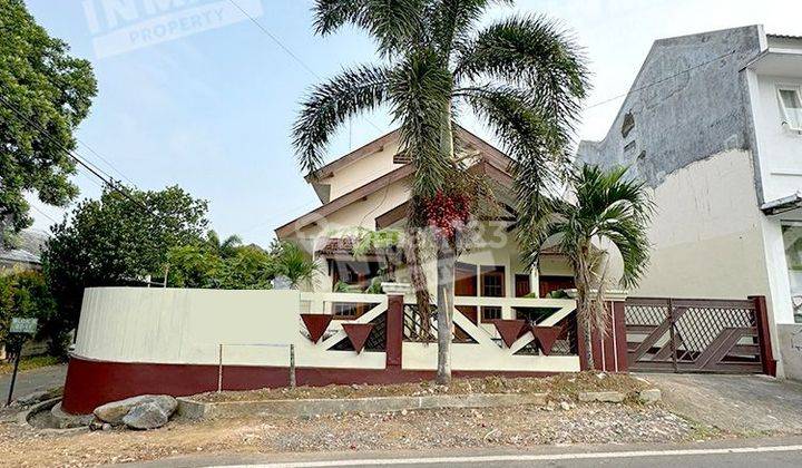 Rumah Modern Minimalis Bukit Dieng Malang 1