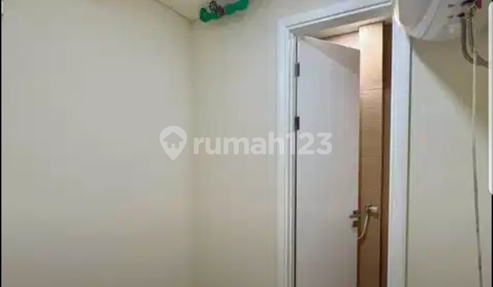 Condominium One Galaxy 2 Bedroom Galaxy Mall 3 East Surabaya Pool View 2