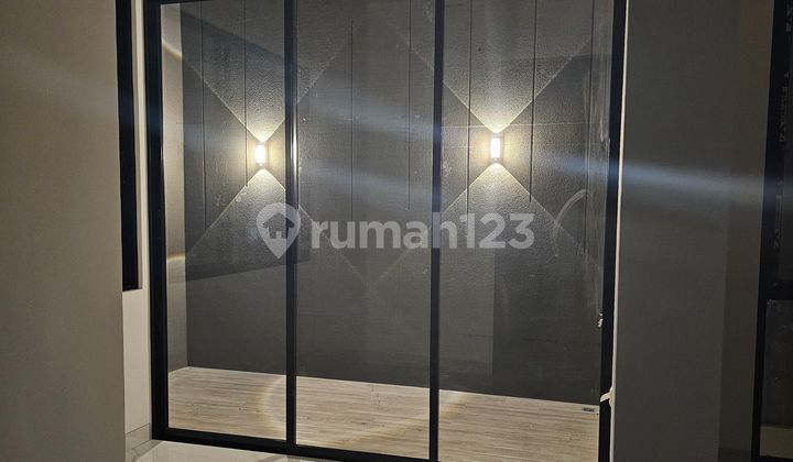 Rumah New Northwest Main Road Citraland Utara Surabaya 2
