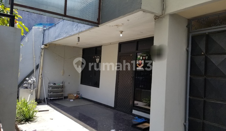 Asri Darmo Permai South House, West Surabaya 2