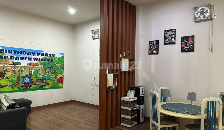 RUKO 2.5 LANTAI PETEMON SURABAYA PUSAT 2