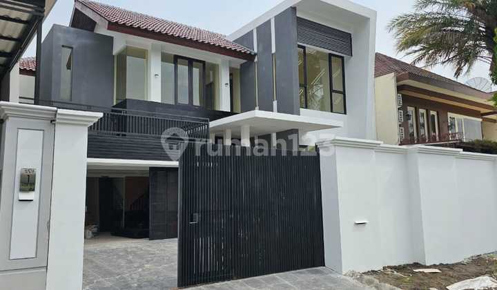 Rumah Minimalis Area Bisnis Komersial Raya Ballerina Citraland Utama Surabaya Barat