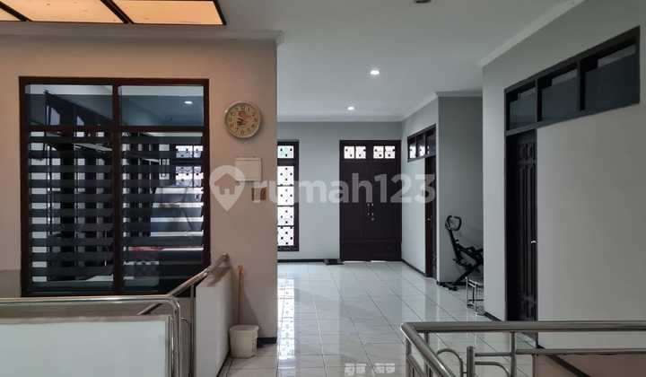 Rumah Strategis Jalan Opak Surabaya Pusat 2