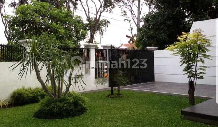 Rumah Area Bisnis Komersial Raya Ambengan Surabaya Pusat