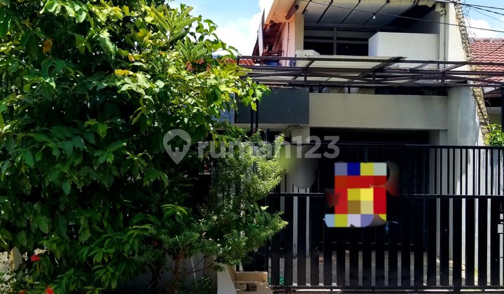 Asri Darmo Permai South House, West Surabaya