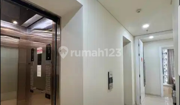 Condominium One Galaxy 2 Bedroom Galaxy Mall 3 East Surabaya Pool View