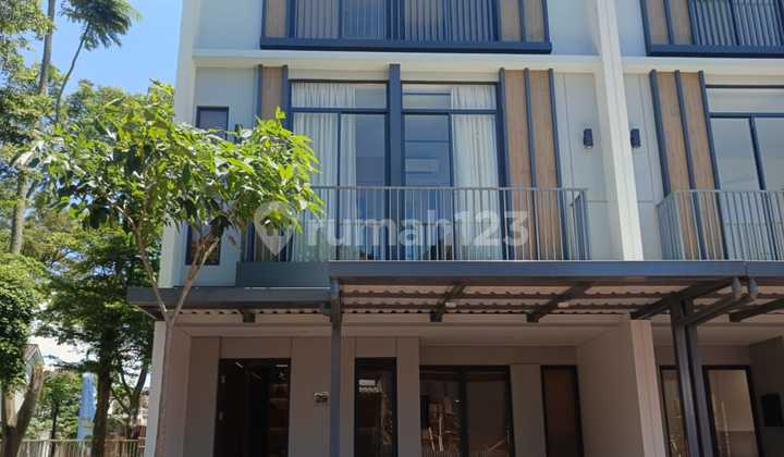 For Sale 3-Story House Gading Serpong